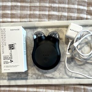 NuFace Mini Microcurrent Device